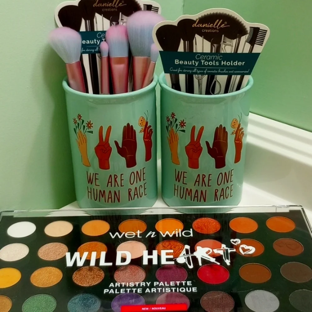 Ceramic Beauty Tool Holder